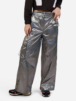 SKECHERS - Multi Panelled Metallic Cargo