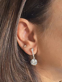 Mon Tresor - Dia Bali With 4 Carat Round Solitaire Drop Earrings - White