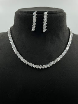 Mon Tresor - Marquis Diamond Necklace with Pair of Earrings - White