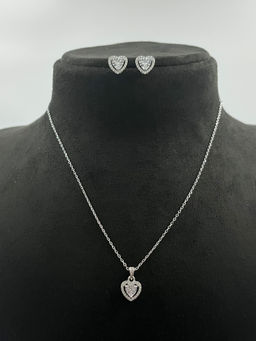 Mon Tresor - 0.50 Cents Heart Diamond With Halo Pendant Necklace with Pair Of Earrings - White