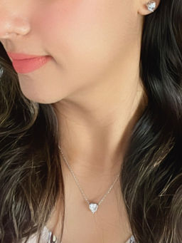 Mon Tresor - Heart Pendant Necklace with Pair Of Earrings - White