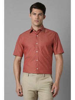 Louis Philippe - Men Red Regular Fit Textured Half Sleeves Formal Shirt
