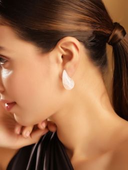 Priyaasi - White Water Droplet Earrings