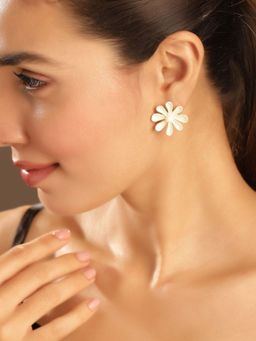 Priyaasi - White Floral Stud Earrings