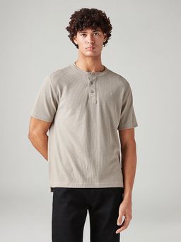 Levi's - Taupe Textured Henley Neck T-shirt