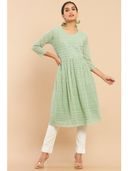 Green color option, Sold out, Currently selected