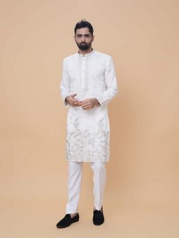 EKATVA ETHNIC - Men Off White Embroidered Art Silk Kurta with Pant