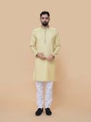 Yellow color option, Currently selected