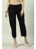 Black color option, Currently selected