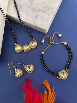 Digital Dress Room - Triangle Design Kundan Mangalsutra Set