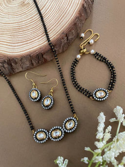 Digital Dress Room - AD Oval Shape Kundan Mangalsutra Set