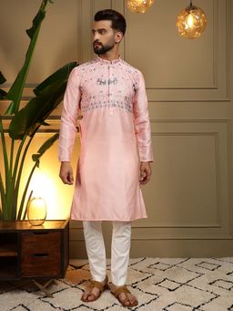 Vedant Vastram - Men Peach Floral Embroidered Viscose Blend Kurta