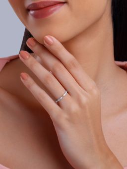 GIVA - 925 Silver Women White Stone Studded Ring