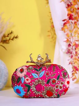 SWISNI - Pink Thread Embroidered Clutch Bag
