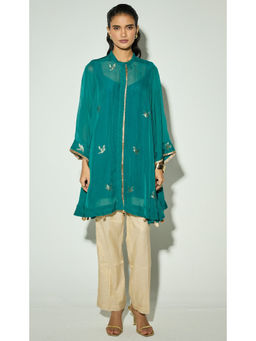 Basanti Kapde aur Koffee - The Peacock Embroidered Royale Kurta with Pant
