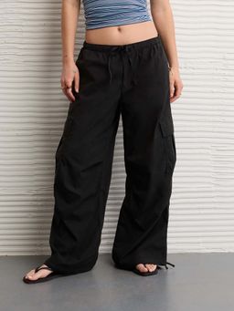 American Eagle - AE Low-Rise Cargo Parachute Pant