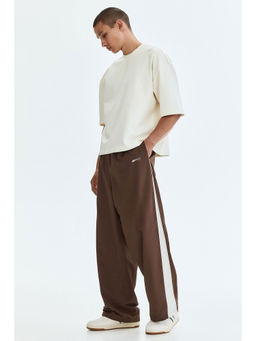 H&M - Men Brown Loose Fit Nylon Track Pants