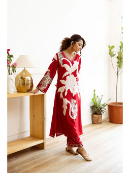 ISHIN - Red Rayon Quirky Printed V-Neck Embellished Kurta with Pant (Set of 2)
