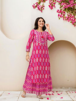 ISHIN - Pink Motifs Printed Kurta with Skirt (Set of 2)