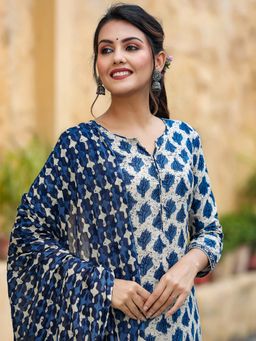 Vaamsi - Cotton Blend Printed Kurta Palazzo Dupatta (Set of 3)