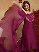 Magenta color option, Sold out, Currently selected