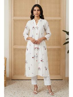Aurelia - Women's White Thread Embroidered Pure Cotton Straight Kurta