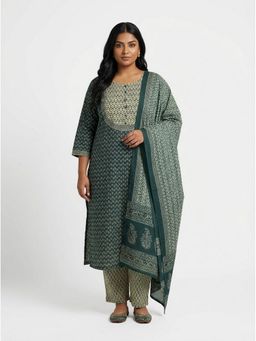 Swasti - Green Plus Size Kurta with Pant and Dupatta