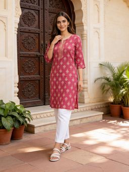 Rangita - Pink Rayon Embroidered Straight Knee Length Kurta