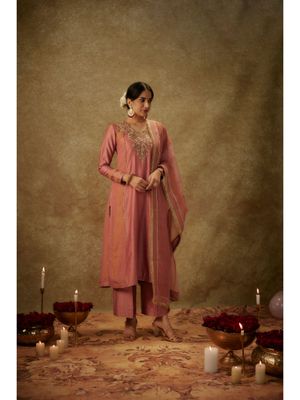 Raisa kurta set