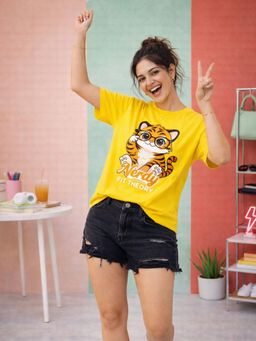 The Fit Theory - Women Nerdy Oversized T-shirt- Yellow