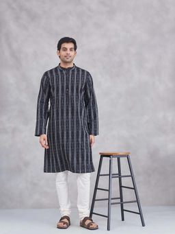 Fabindia - Black Cotton Ikat Slim Fit Long Kurta