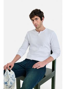 Snitch - Men White Cotton Blend Solid T-Shirt