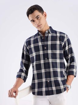TURMS - Men Navy Blue Cotton Checks Shirt
