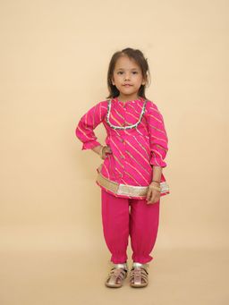 LITTLE GINNIE - Girls Pink Leheriya Kurta and Salwar