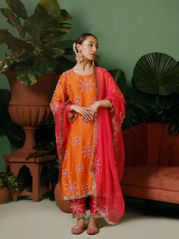 Midushi Bajoria - Organza Dupatta with Kiran Chanderi Pant & Kurta Embellished (Set of 3)