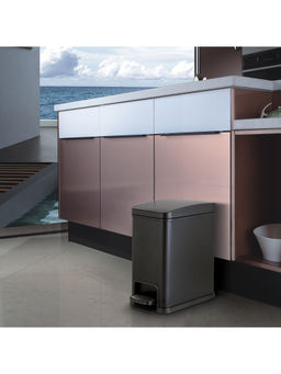 Freelance - Cobber Steel Wastebin, Waste Storage Box, Dustbin, Trash Can, Matte Black, 8 Ltr