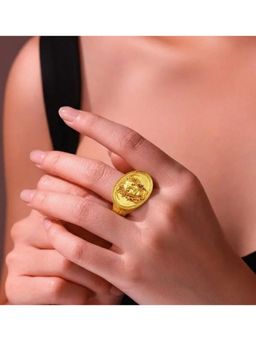 Arvino - Gold Plated Face Medallion 92.5 Sterling Silver Gold Ring