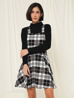 Tandul - Black Lycra Sleeveless Dress