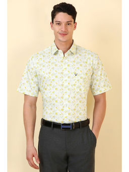 Allen Solly - Men Light Yellow Floral Printed Half Sleeves Formal Shirt