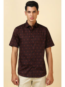 Allen Solly - Men Maroon Printed Half Sleeves Casual Shirt