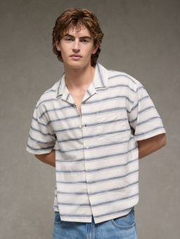 American Eagle - Men White & Blue Poolside Floral Button-Up Shirt