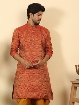 Kraft India - Men Silk Blend Jacquard Paisley Maroon Kurta