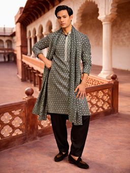 Vastramay - Black Embroidered Mandarin Neck Kurta Patiala With Dupatta