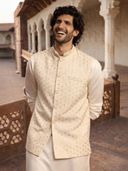 Off White color option