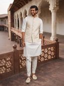 Off White color option, Sold out, Currently selected