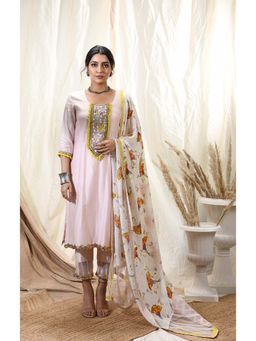 Aaryaa By Kashveen Kohli - Blush Pink Chanderi Kurta With Pant And Dupatta
