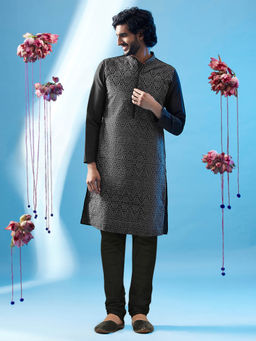 KISAH - Men Black Kurta Churidar (Set of 2)