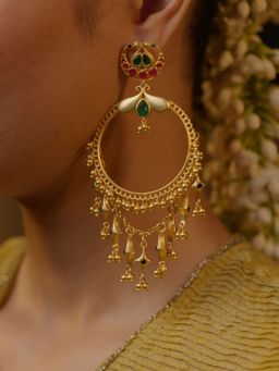 ZARIIN - Poetic Dance Hoop Earrings