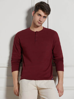 Dennis Lingo - Men Wine Solid Henley Neck T-Shirt