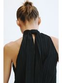 Black color option, Sold out, Currently selected